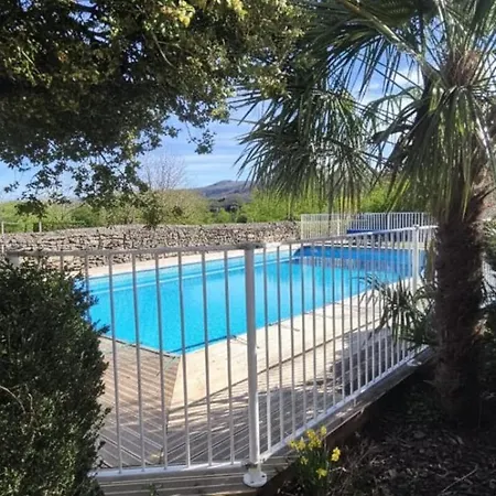Le Four Swimming Pool Near Dordogne * Saint-Jean-Lespinasse
