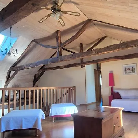 Le Four Swimming Pool Near Dordogne بيت للعطل