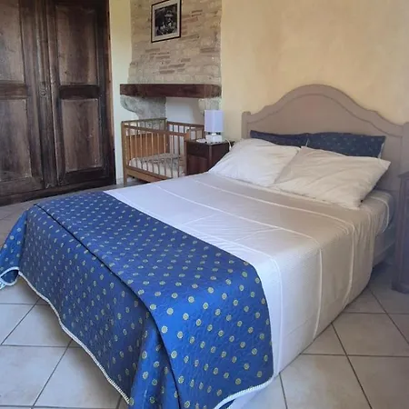 Le Four Swimming Pool Near Dordogne *
