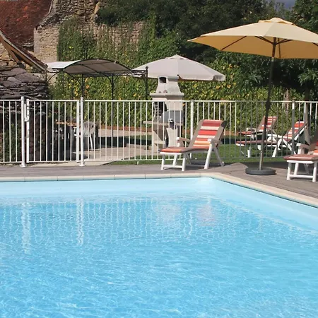 Le Four Swimming Pool Near Dordogne * Saint-Jean-Lespinasse